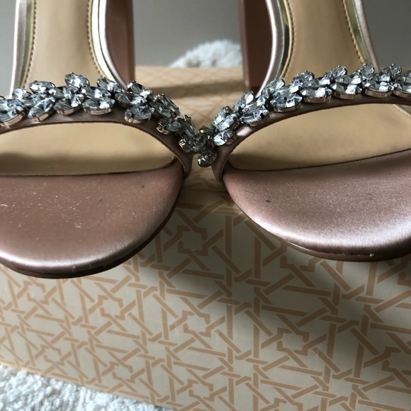 Jewel Badgley Mischka Mayra like brand new champagne satin size 8 wedding prom - Picture 2 of 13